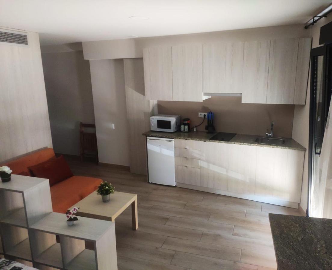 Apartamentos Turisticos Plaza San Juan 2 투델라 외부 사진