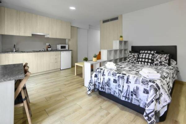 Apartamentos Turisticos Plaza San Juan 2 투델라 외부 사진