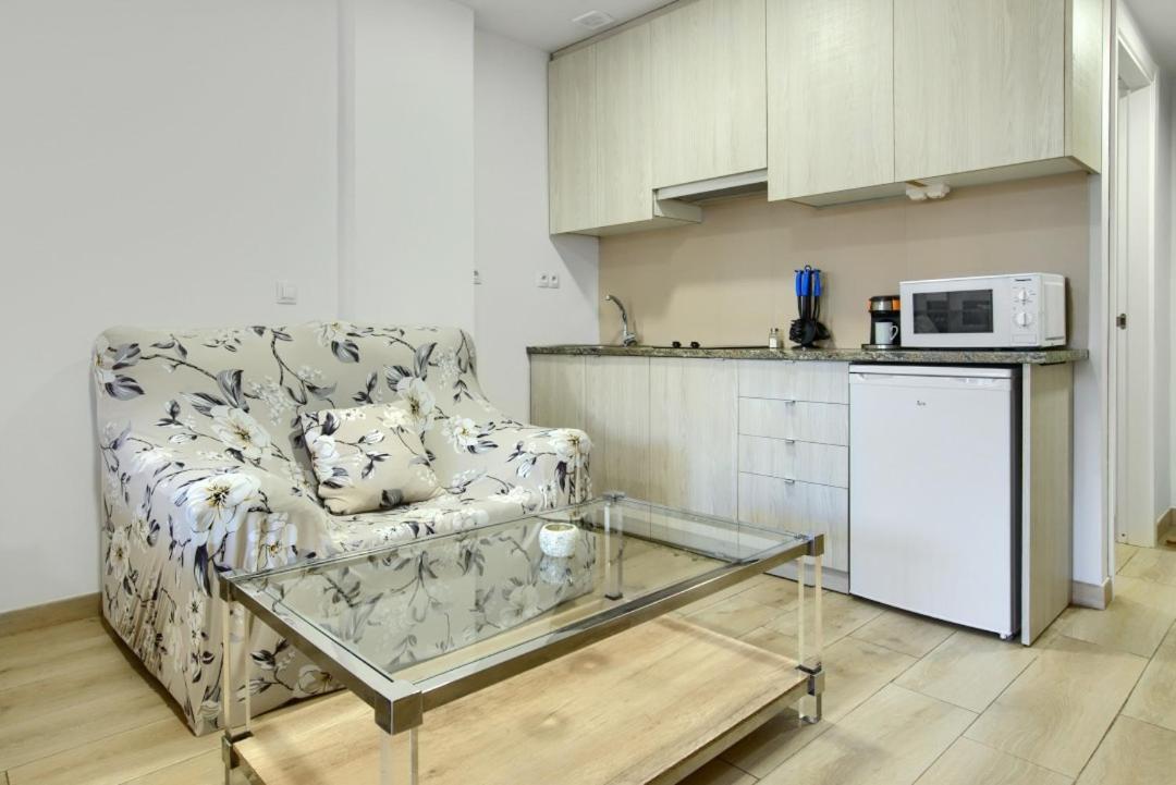 Apartamentos Turisticos Plaza San Juan 2 투델라 외부 사진